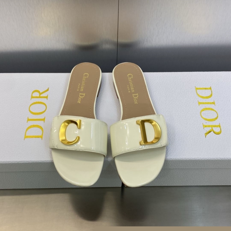 ch**an D*or slippers